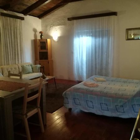 Agroturizam Toni Apartment Мотовун Екстериор снимка