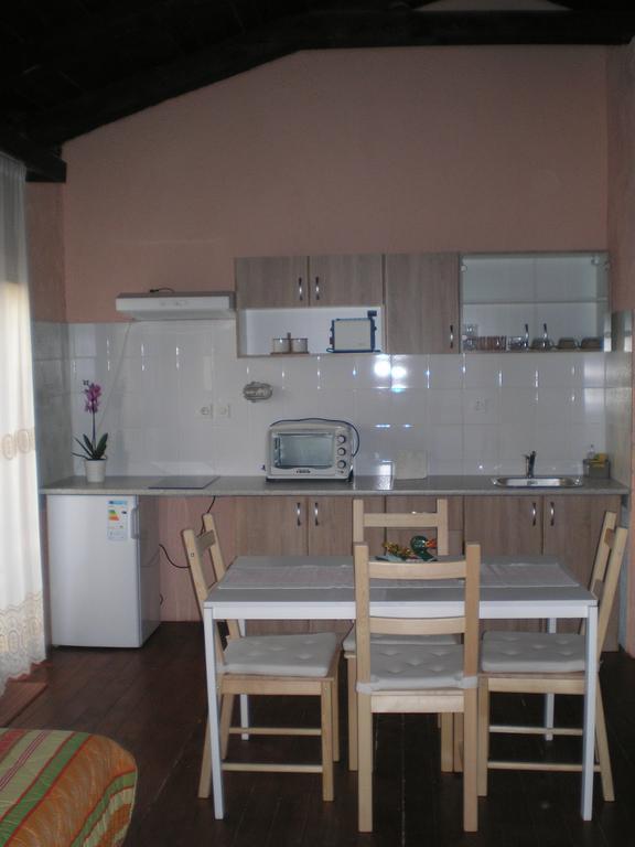 Agroturizam Toni Apartment Мотовун Екстериор снимка
