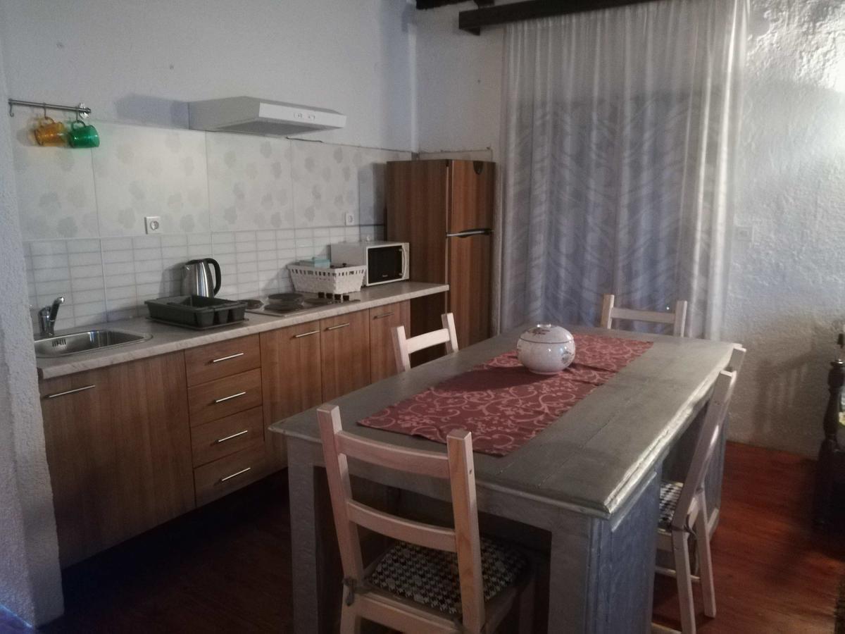 Agroturizam Toni Apartment Мотовун Екстериор снимка